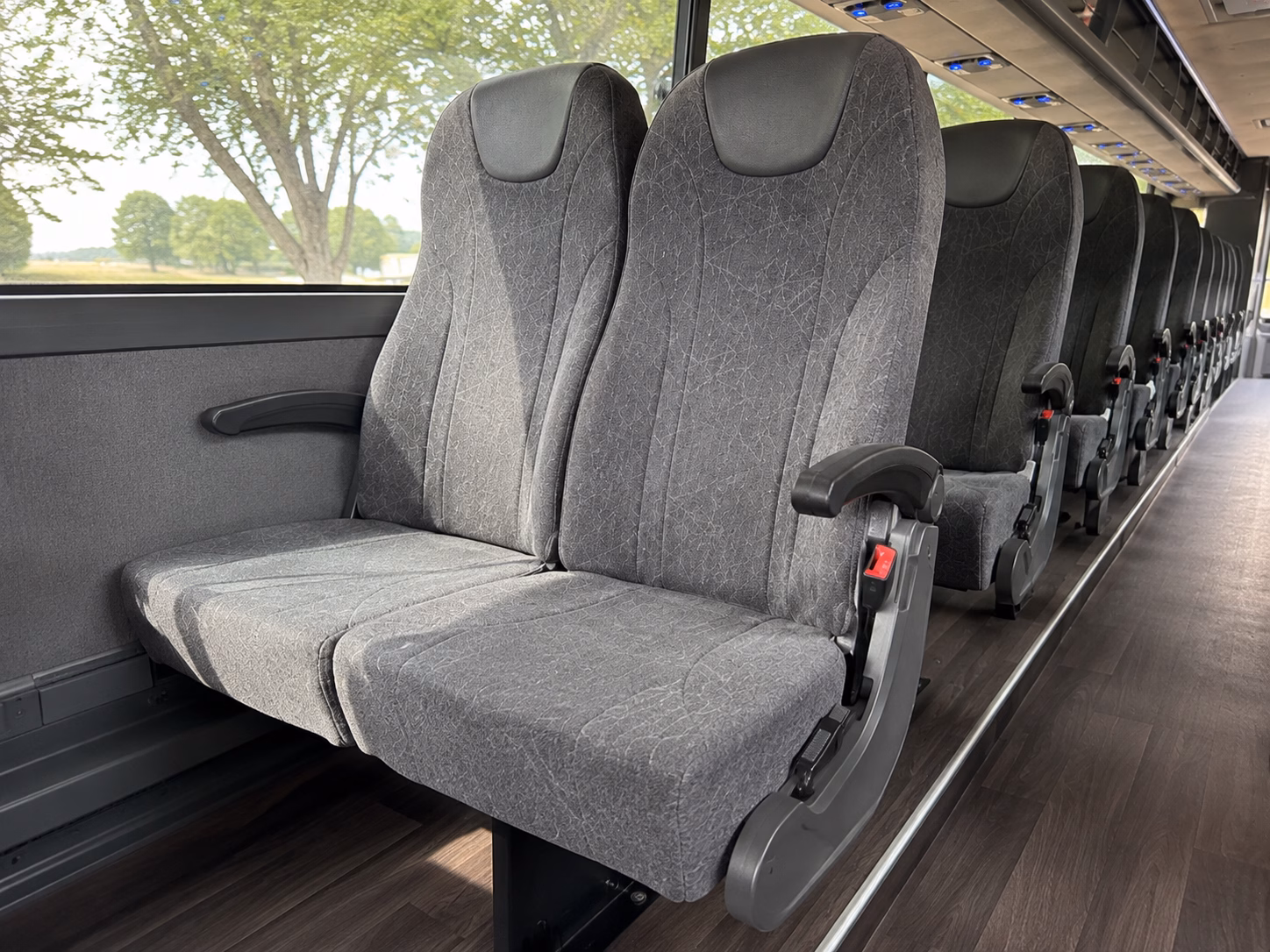 austin bergstrom airport shuttles and multi stop group travel from kyle