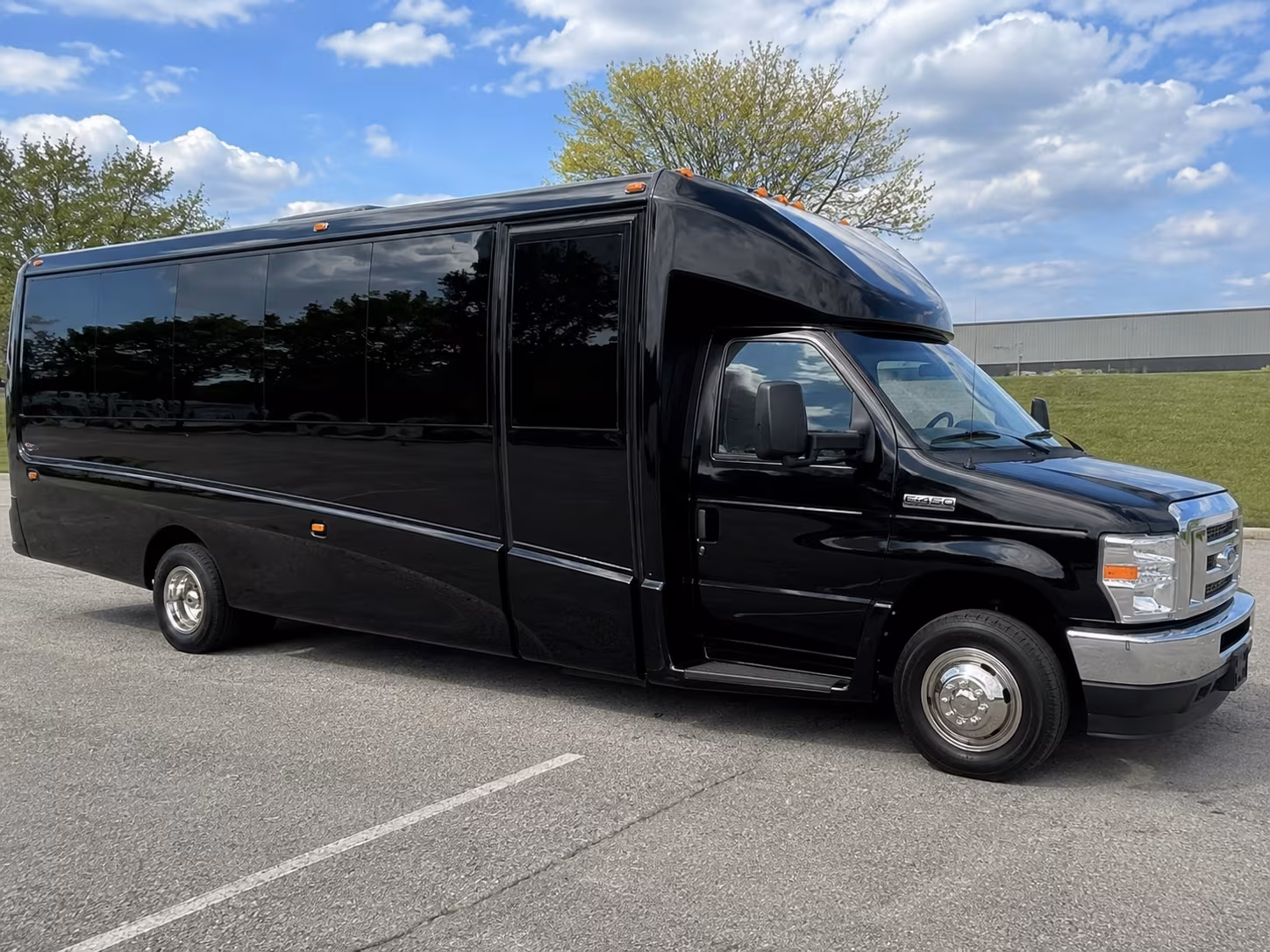 charter buses to the texas state capitol and austin museums