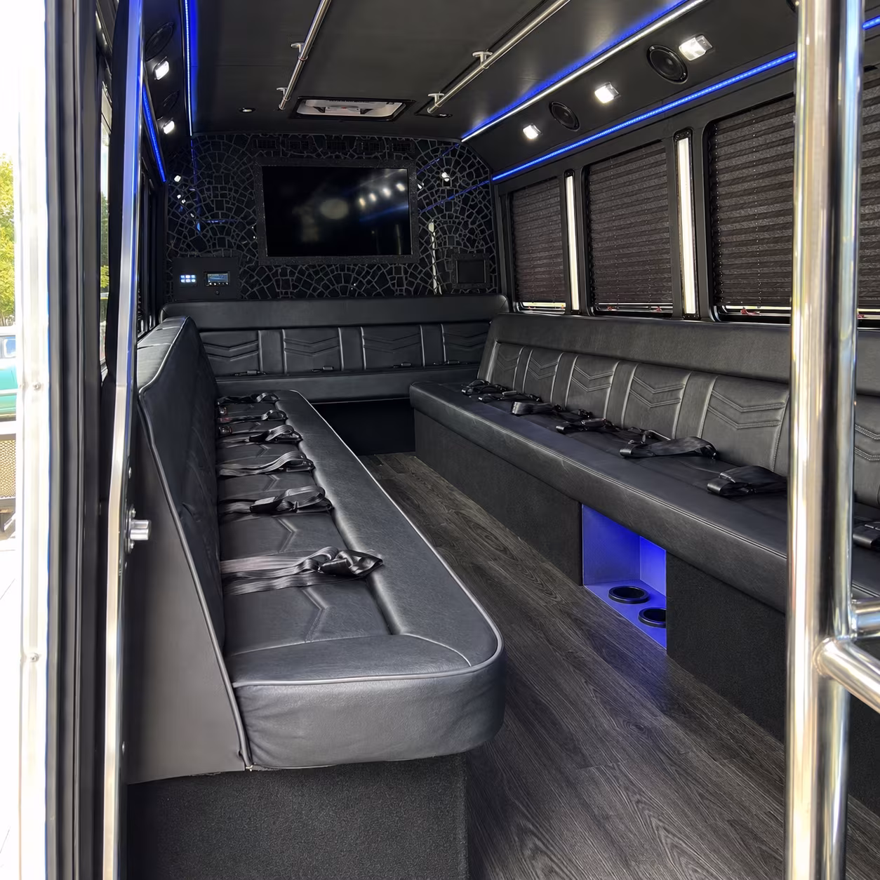 new braunfels coordinate team and fan travel with new braunfels bus rentals