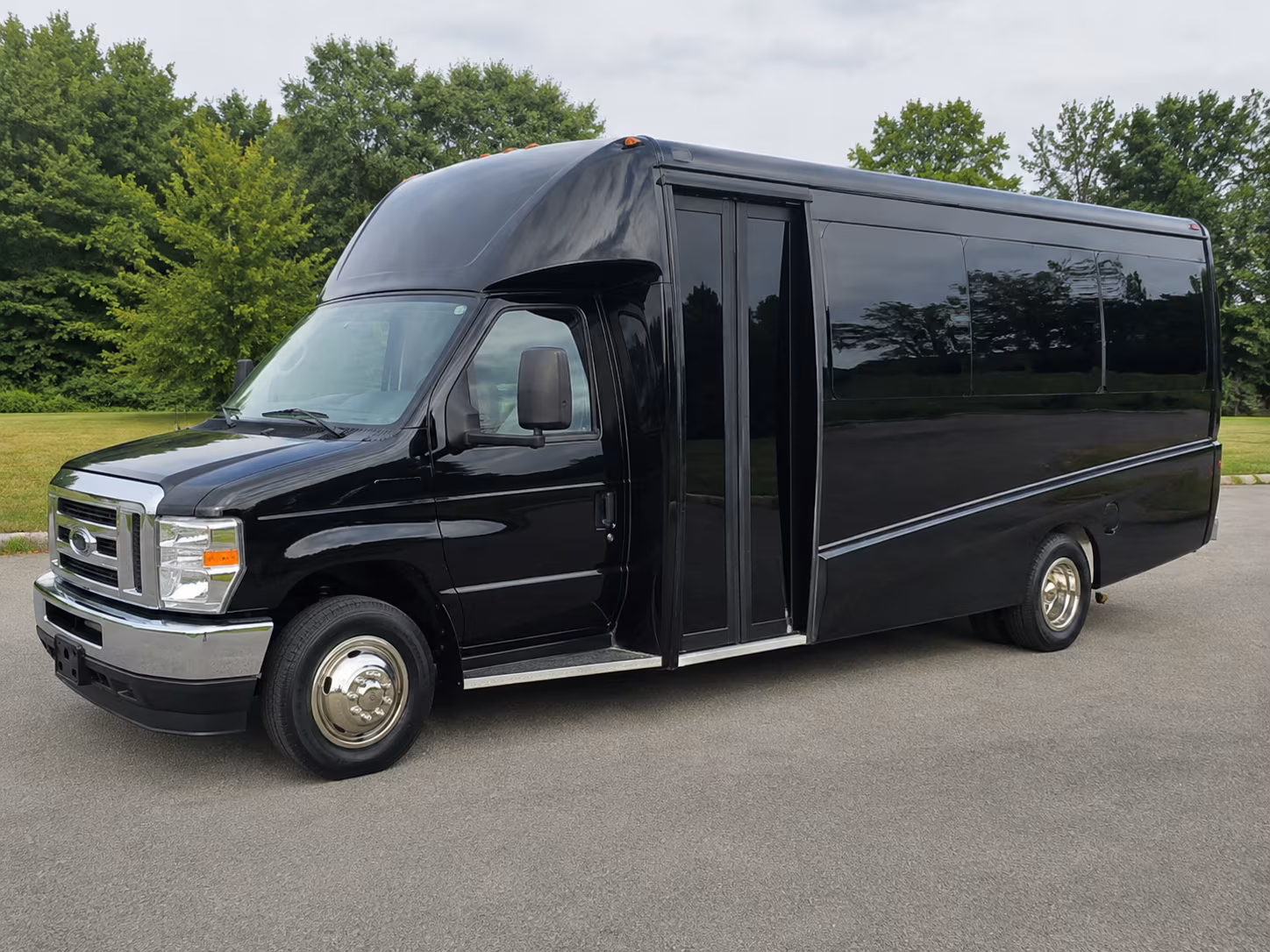 new braunfels make your trip easier with new braunfels long distance charter bus rentals