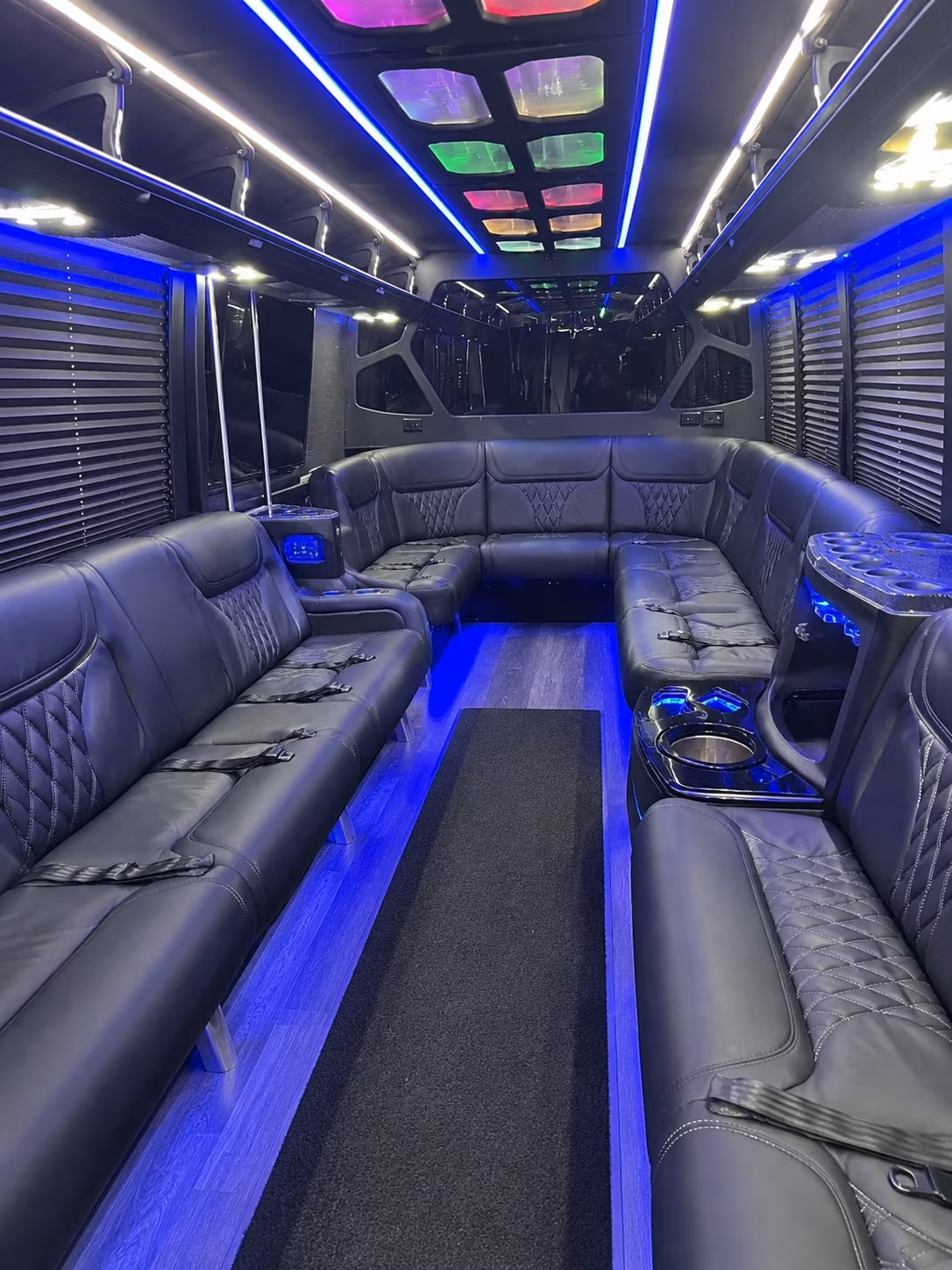 party bus winery tours along fm 150 and the driftwood