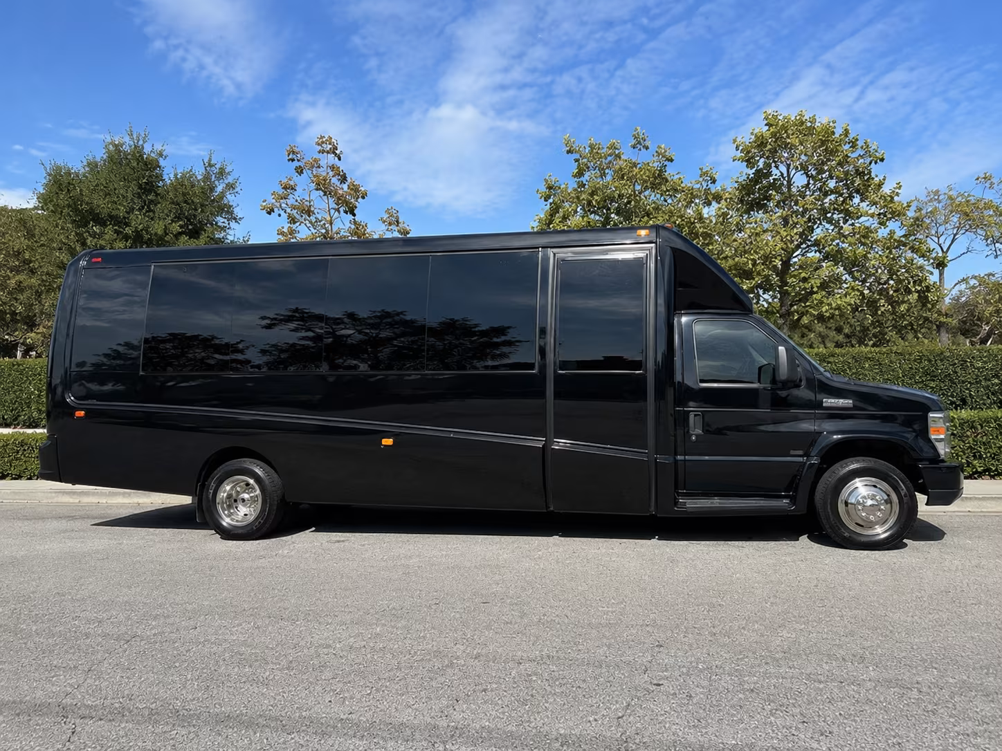 whether your corporate group is 10 or 56 there s a bus in the network for you